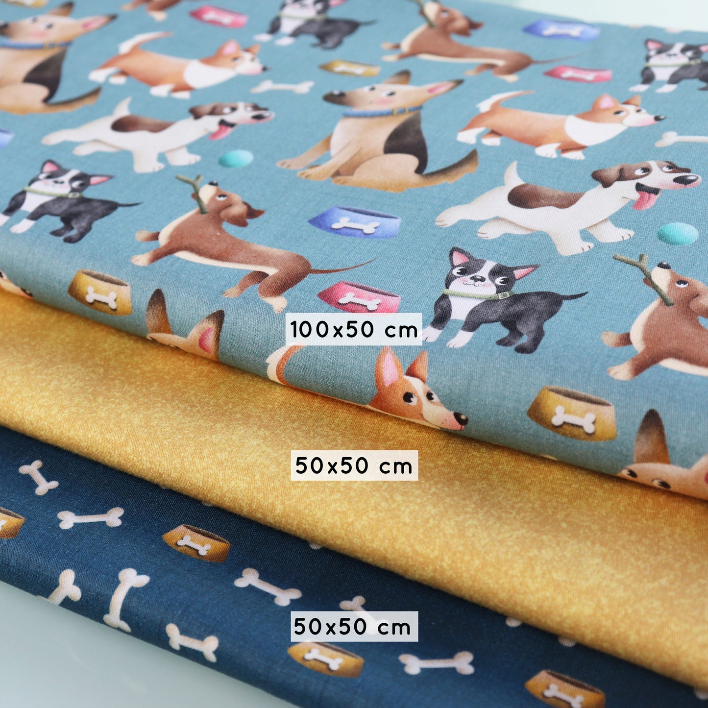 Set di 3 Tessuti Coordinati in Raso 100% Cotone: Cani di varie Razze su sfondo Celeste