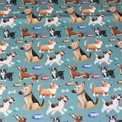 Tessuto in Raso di 100% Cotone: Cani di varie Razze su sfondo Celeste