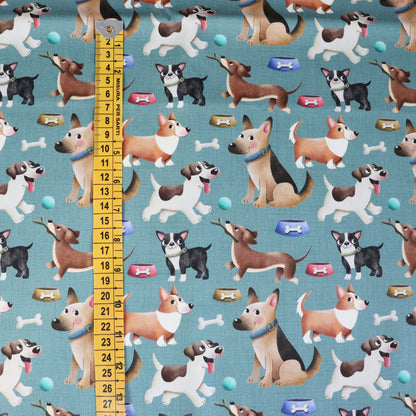 Tessuto in Raso di 100% Cotone: Cani di varie Razze su sfondo Celeste