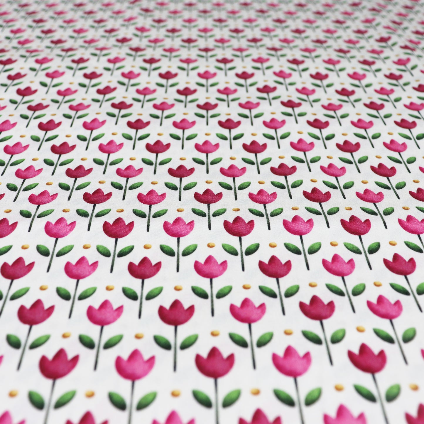 Tessuto in Raso di 100% Cotone: Tulipani Rosa su sfondo Chiaro