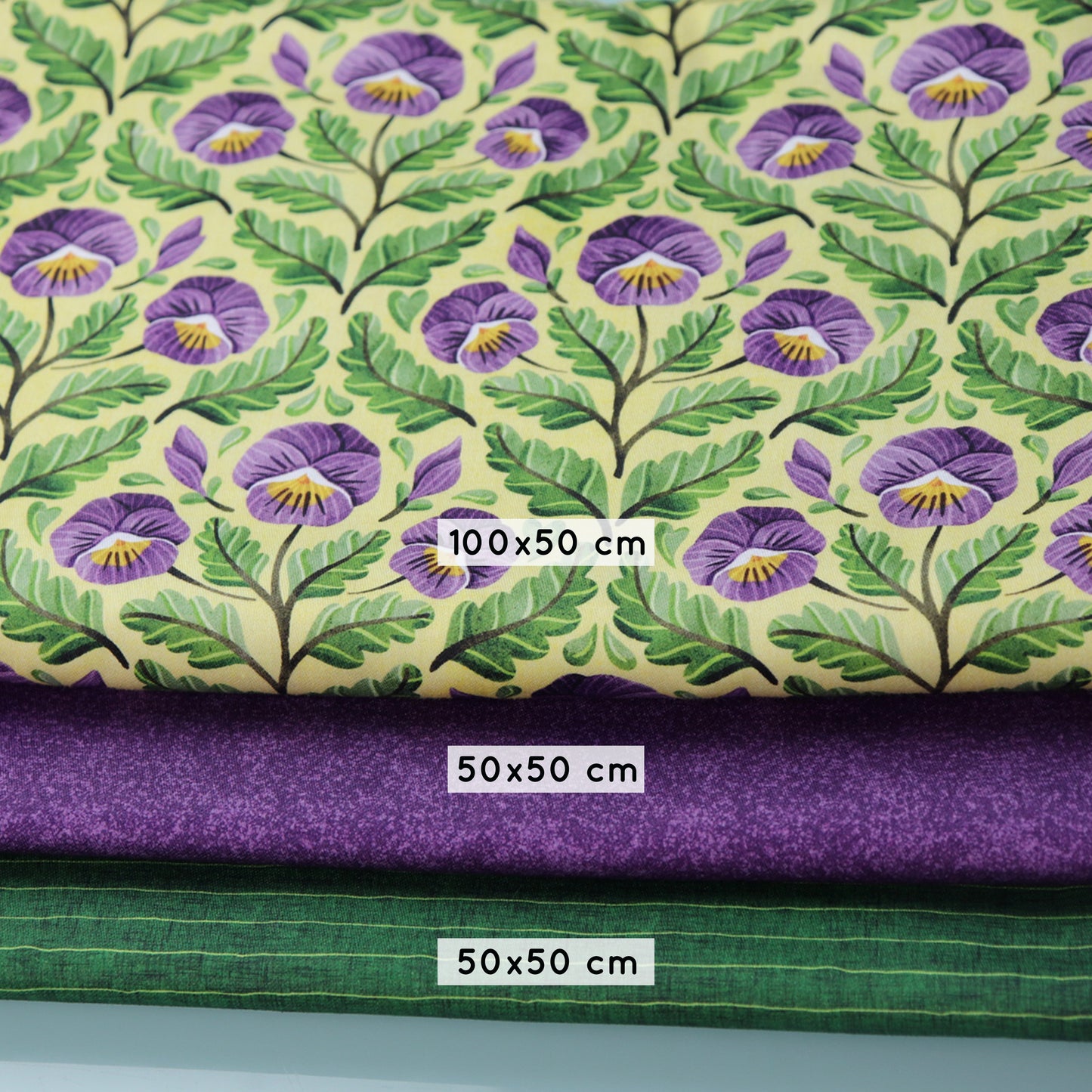 Set di 3 Tessuti Coordinati in Raso 100% Cotone: Pansy -  Viola del Pensiero su sfondo Giallo