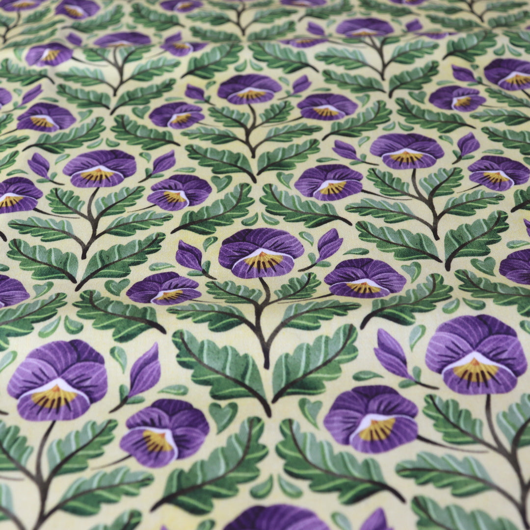 Tessuto in Raso di 100% Cotone: Pansy -  Viola del Pensiero su sfondo Giallo