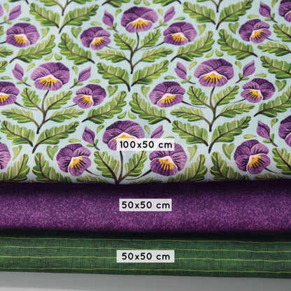 Set di 3 Tessuti Coordinati in Raso 100% Cotone: Pansy -  Viola del Pensiero su sfondo Celeste